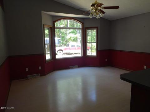 6100 E 52nd St, Newaygo, MI 49337 photo 9