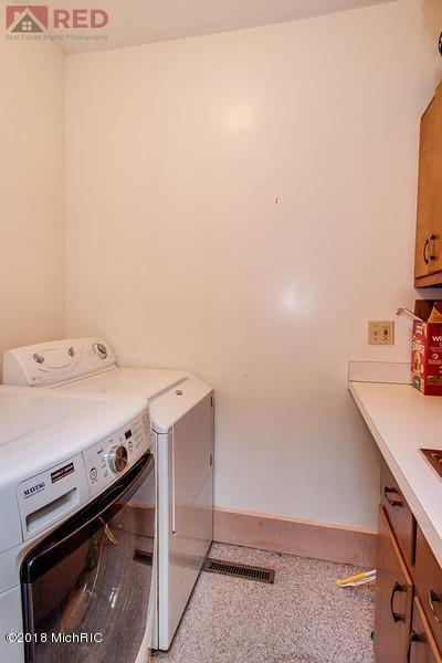 223 N Eagle St, Marshall, MI 49068 photo 26