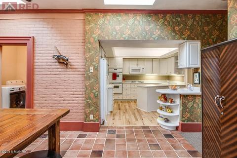 223 N Eagle St, Marshall, MI 49068 photo 24