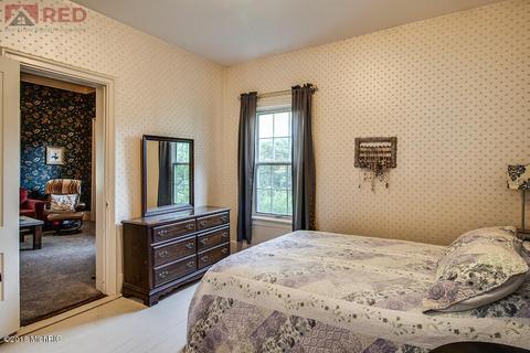 223 N Eagle St, Marshall, MI 49068 photo 6