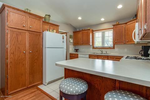 5357 Pendleton Ct NE, Comstock Park, MI 49321 photo 14