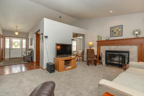 5357 Pendleton Ct NE, Comstock Park, MI 49321 photo 8