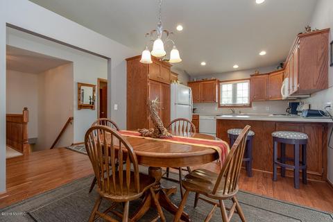 5357 Pendleton Ct NE, Comstock Park, MI 49321 photo 11