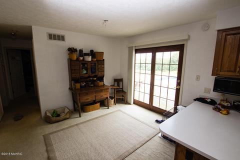 10030 Hoffman Rd, Marcellus, MI 49067 photo 6