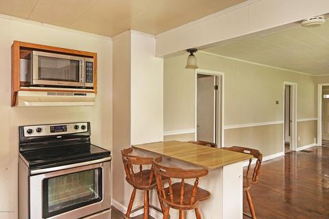 381 E Arbor St, Marcellus, MI 49067 photo 7