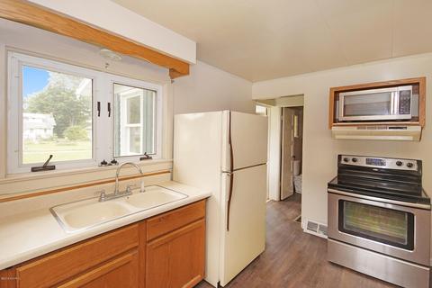 381 E Arbor St, Marcellus, MI 49067 photo 9