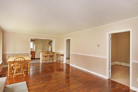 381 E Arbor St, Marcellus, MI 49067 photo 4