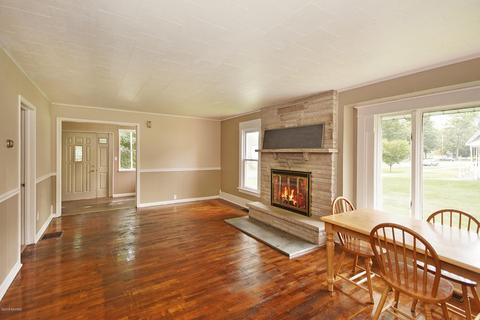 381 E Arbor St, Marcellus, MI 49067 photo 6
