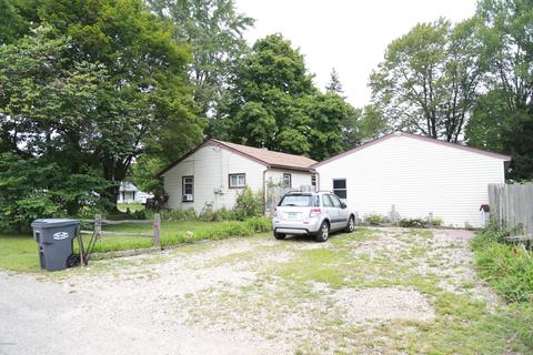 213 Meadow Dr, Augusta, MI 49012 photo 4