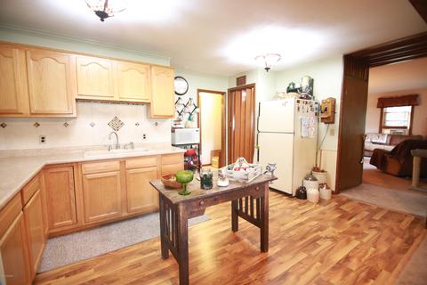 213 Meadow Dr, Augusta, MI 49012 photo 9
