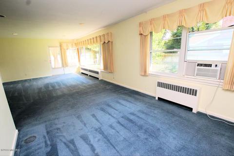 434 E Maple St, Fremont, MI 49412 photo 15