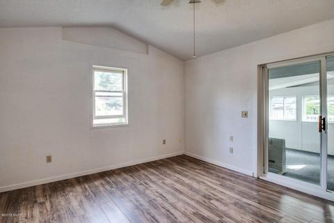 323 Brigham St, Plainwell, MI 49080 photo 15