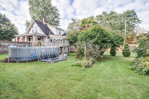323 Brigham St, Plainwell, MI 49080 photo 7