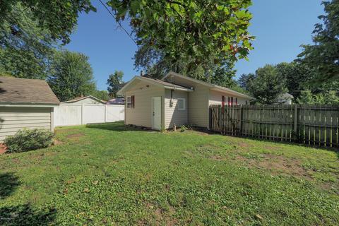 323 S Hooker Ave, Three Rivers, MI 49093 photo 17