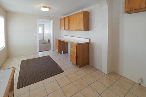 323 S Hooker Ave, Three Rivers, MI 49093 photo 7