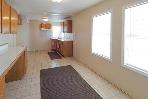 323 S Hooker Ave, Three Rivers, MI 49093 photo 5