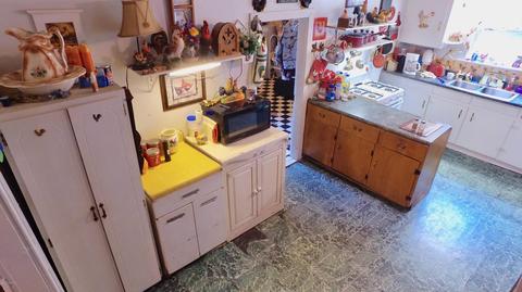 4298 Division St, Mcbride, MI 48852 photo 6
