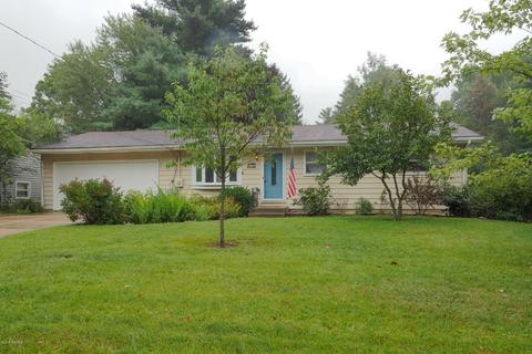 548 Cosmopolitan Ave, Marshall, MI 49068 photo 1