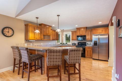 4230 Jack Rabbit Ct, Dorr, MI 49323 photo 9