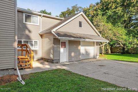 122 Ellis Ave, Belding, MI 48809 photo 22