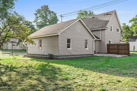 122 Ellis Ave, Belding, MI 48809 photo 27