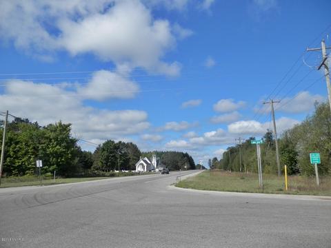 1916 Bendon Rd, Interlochen, MI 49643 photo 7
