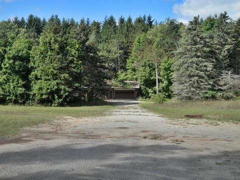 1916 Bendon Rd, Interlochen, MI 49643 photo 3