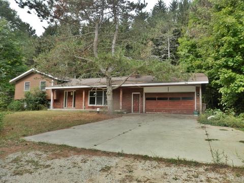 1916 Bendon Rd, Interlochen, MI 49643 photo 1