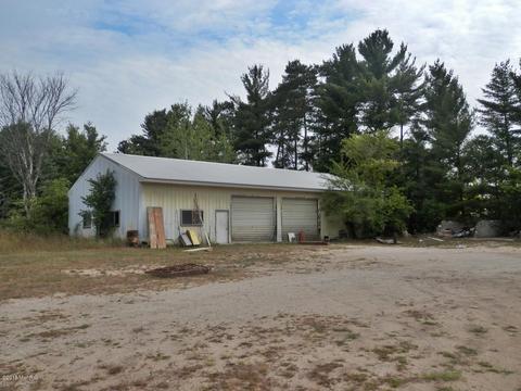 1916 Bendon Rd, Interlochen, MI 49643 photo 4