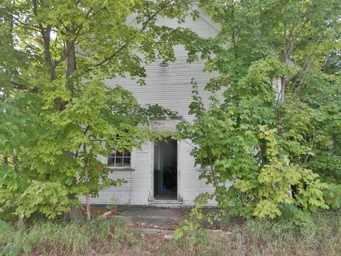 1916 Bendon Rd, Interlochen, MI 49643 photo 5