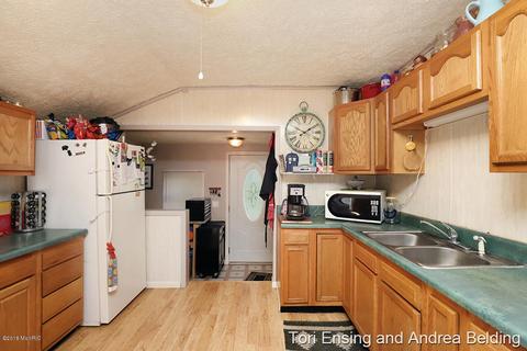 511 Little St, Belding, MI 48809 photo 8