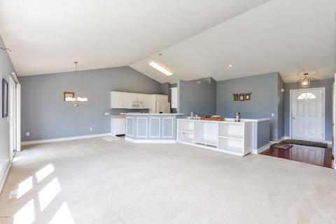 8535 Haystack SE, Caledonia, MI 49316 photo 5