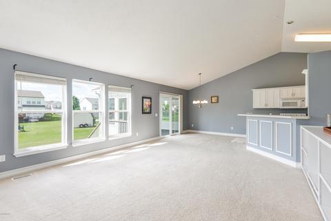 8535 Haystack SE, Caledonia, MI 49316 photo 4