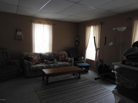 312 Johnson St, Hart, MI 49420 photo 3