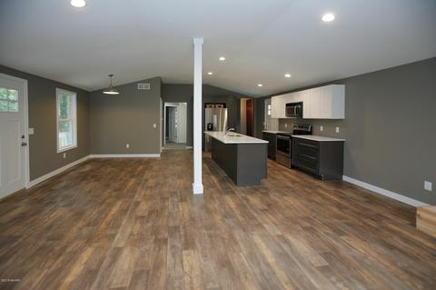 23995 Pinhook Rd, Mendon, MI 49072 photo 7