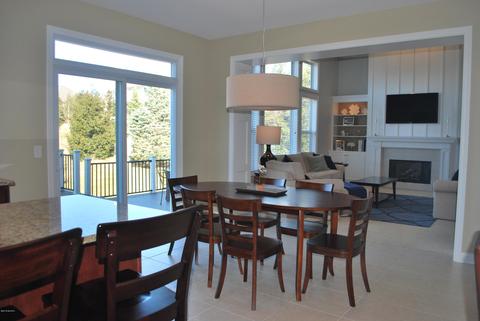 8446 Grapevine Cir, Mattawan, MI 49071 photo 10