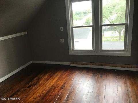2224 W Morrell St, Jackson, MI 49203 photo 8