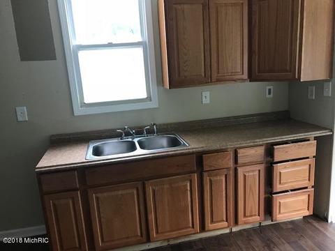 2224 W Morrell St, Jackson, MI 49203 photo 3