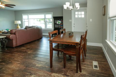 475 Robinson St, Constantine, MI 49042 photo 9