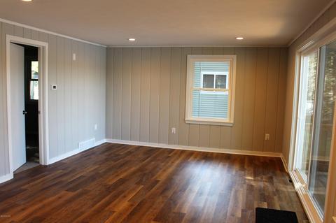 8467 S Pine Point Dr, Newaygo, MI 49337 photo 8