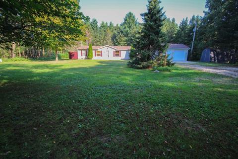 52789 Johnson Rd, Three Rivers, MI 49093 photo 2