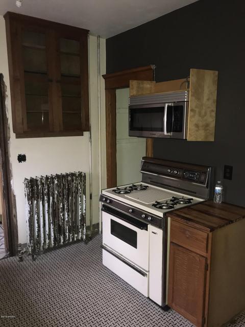 201 E North St, Lansing, MI 48906 photo 8