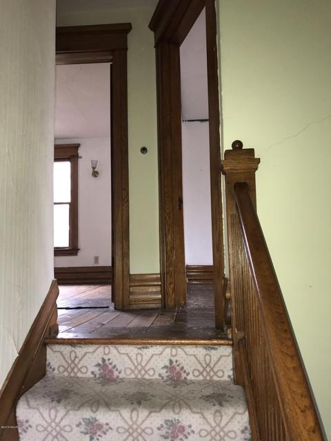 201 E North St, Lansing, MI 48906 photo 11