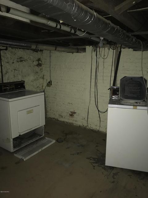 201 E North St, Lansing, MI 48906 photo 20