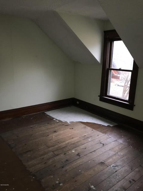 201 E North St, Lansing, MI 48906 photo 19