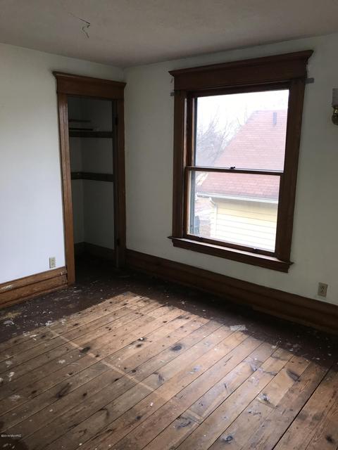 201 E North St, Lansing, MI 48906 photo 17
