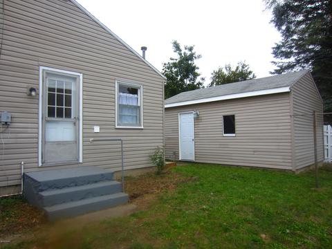 622 N Bridge St, Belding, MI 48809 photo 17