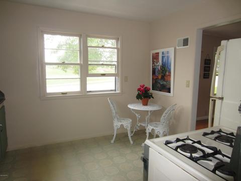 622 N Bridge St, Belding, MI 48809 photo 13