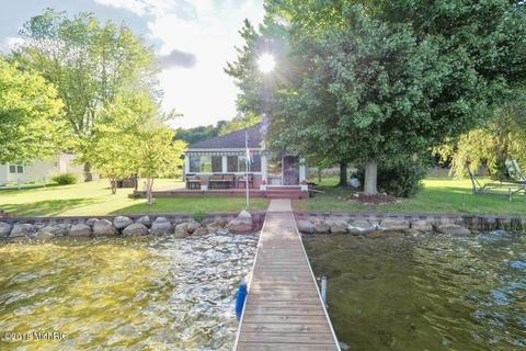 90302 Bluff Dr, Marcellus, MI 49067 photo 2