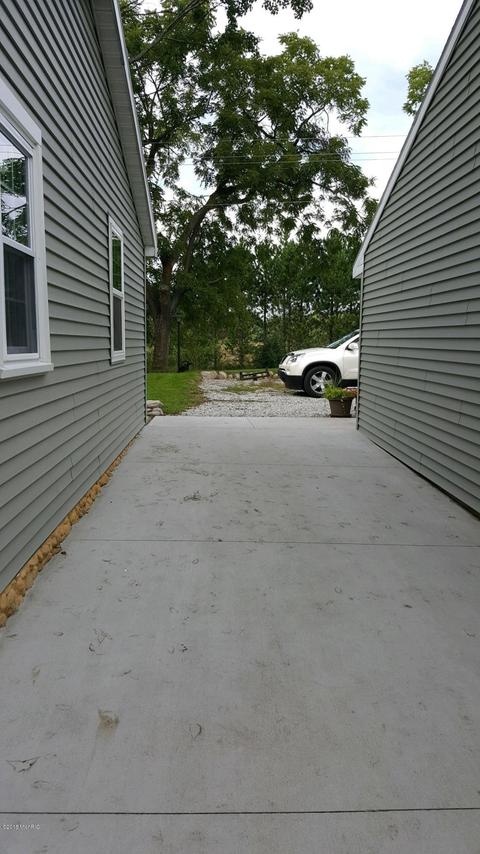 9617 E 48th St, Chase, MI 49623 photo 6